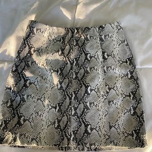 Snakeskin print skirt